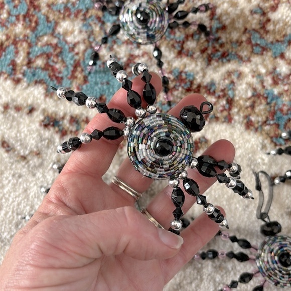 🆕🕷️5 ANTHROPOLOGIE Beaded Spider Ornaments🕷️ - Picture 5 of 11